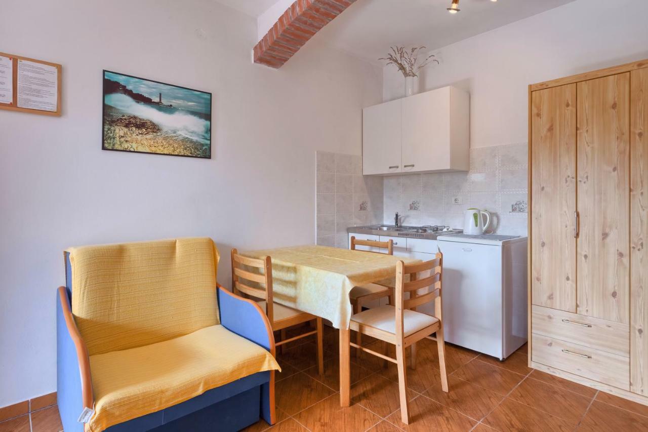 Vila Milla Premantura Ngoại thất bức ảnh